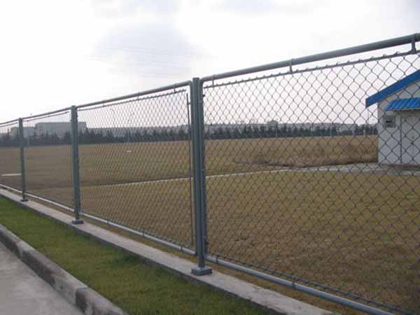 勾花護欄網 - 安平縣全昊金屬(shǔ)絲(sī)網制品有限公司圖片3